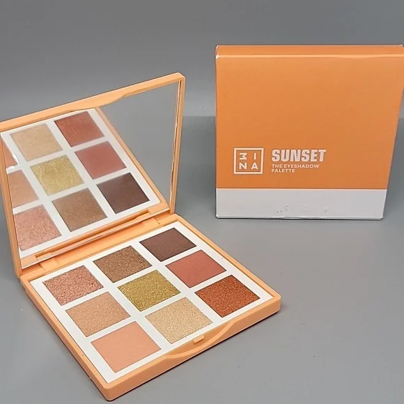 Eyeshadow 11 pc. Bundle - Picture 5 of 16